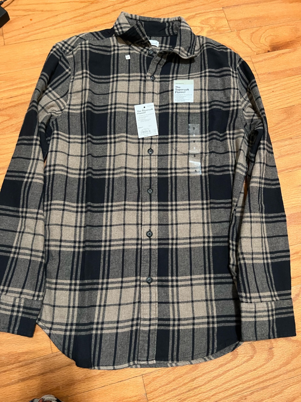 Kohl's Men's Plaid Button-Down Shirt in Beige and Black